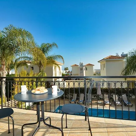 Paralia, Spacious 4bdr Villa, Close To Fig Tree Bay Protaras