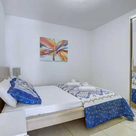 Paralia, Spacious 4bdr Villa, Close To Fig Tree Bay * Protaras