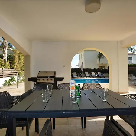 Paralia, Spacious 4bdr Villa, Close To Fig Tree Bay Villa Protaras
